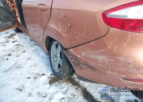 2017 Ford Fiesta Se z USA, uszkodzony, nr VIN 3FADP4BJ7HM129331